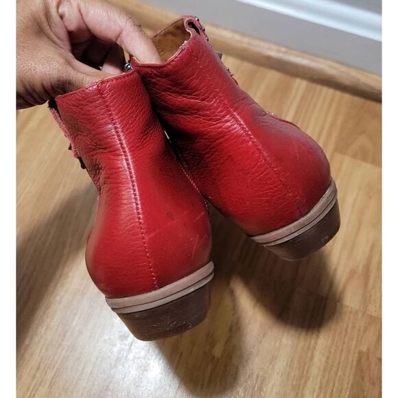 Schutz Red Leather Studded Ankle Boots 7.5 - Picture 5 of 10
